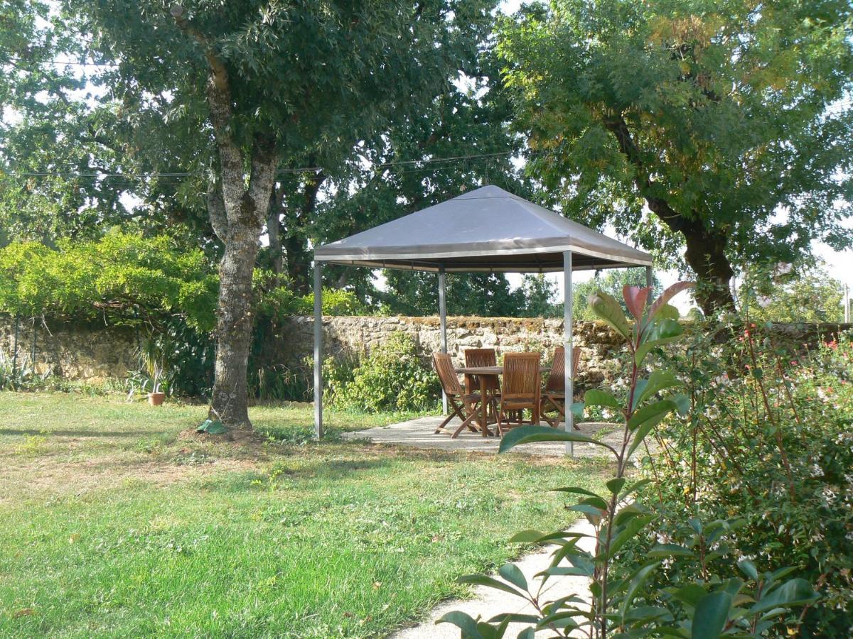 Maison Calme Au Coeur Des Vignes Sainte-Colombe  Buitenkant foto